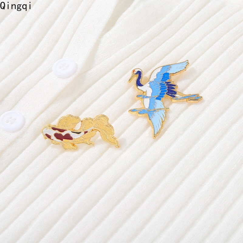 Ghim cài áo Miss Zoe hình cá Koi/ chim hạc may mắn bằng hợp kim tráng men xinh xắn