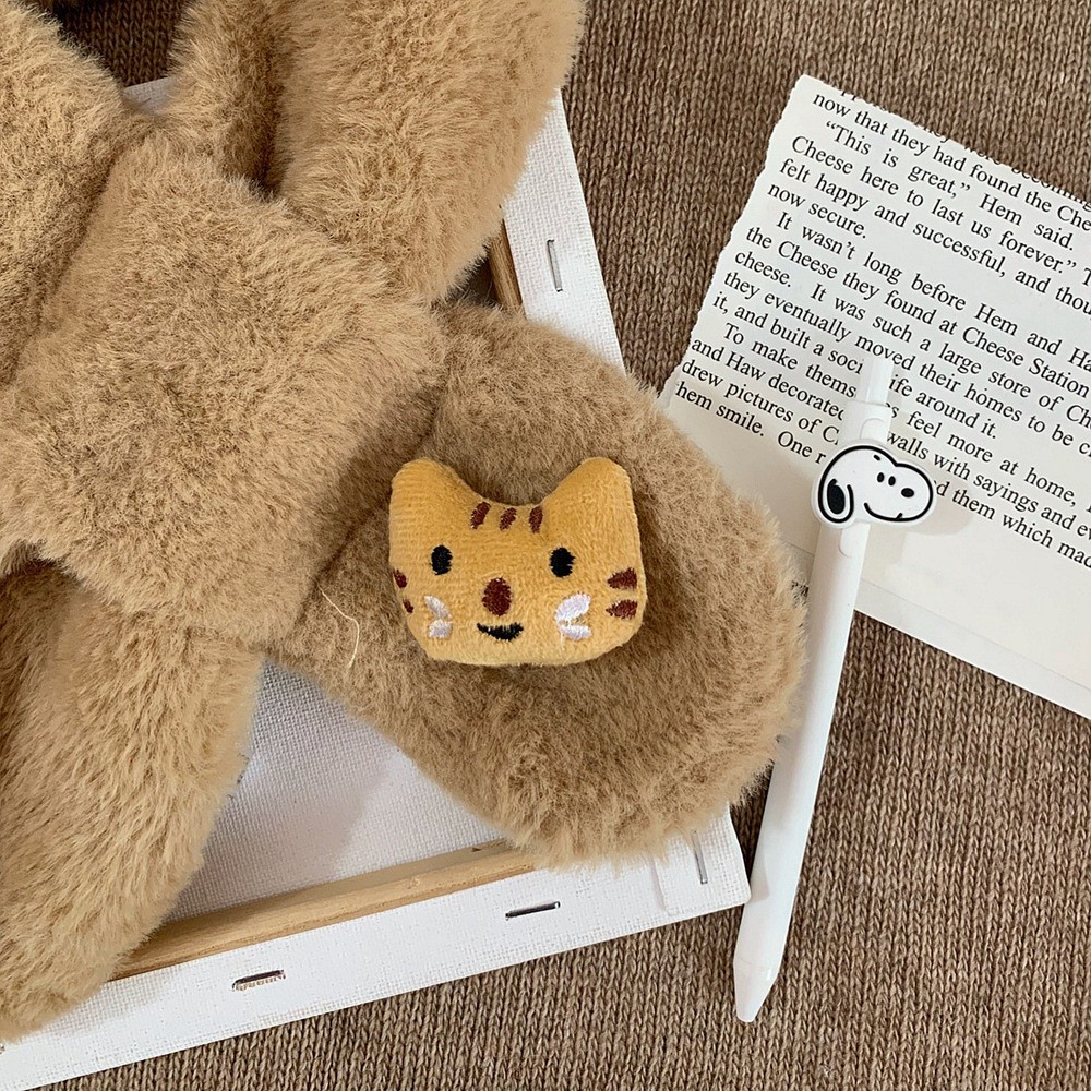 Ghim cài áo hình mèo nhồi bông xinh xắn đáng yêu