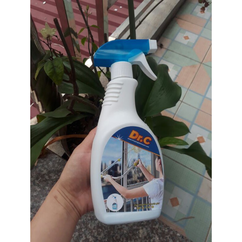 Nước lau kính Dr.C chống hiện tượng đọng nước trên bề mặt kính 500ml SIÊU RẺ