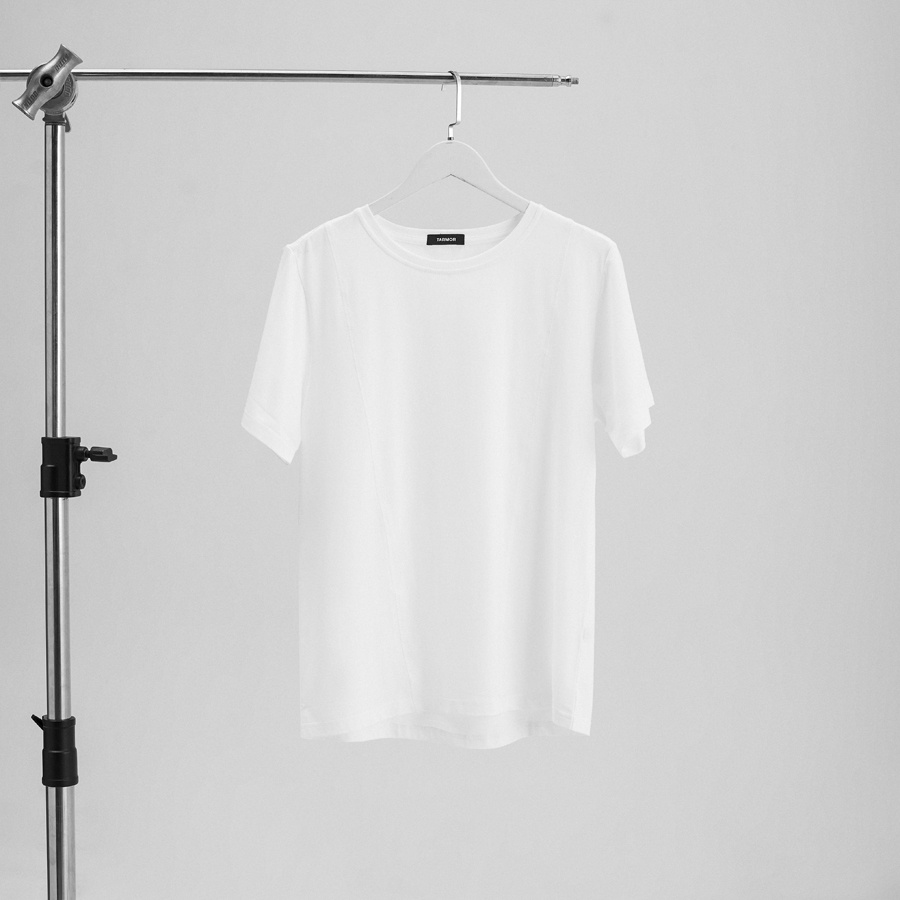 ÁO THUN NAM MÀU TRẮNG TARMOR ĐƯỜNG RÃ DỌC PARALLEL-CUT T-SHIRT IN WHITE