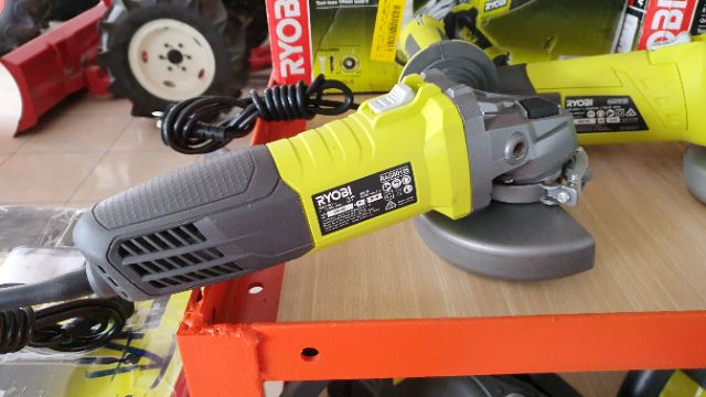 Máy cắt sắt và mài RYOBI  xuất đi Australia