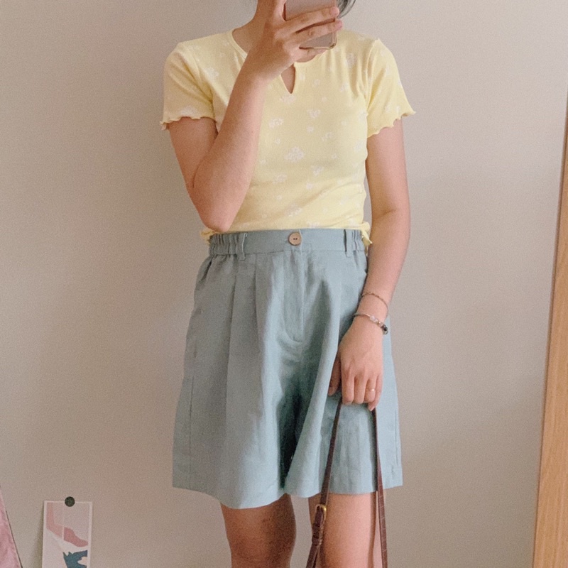Duie shorts Quần ngắn nút gỗ