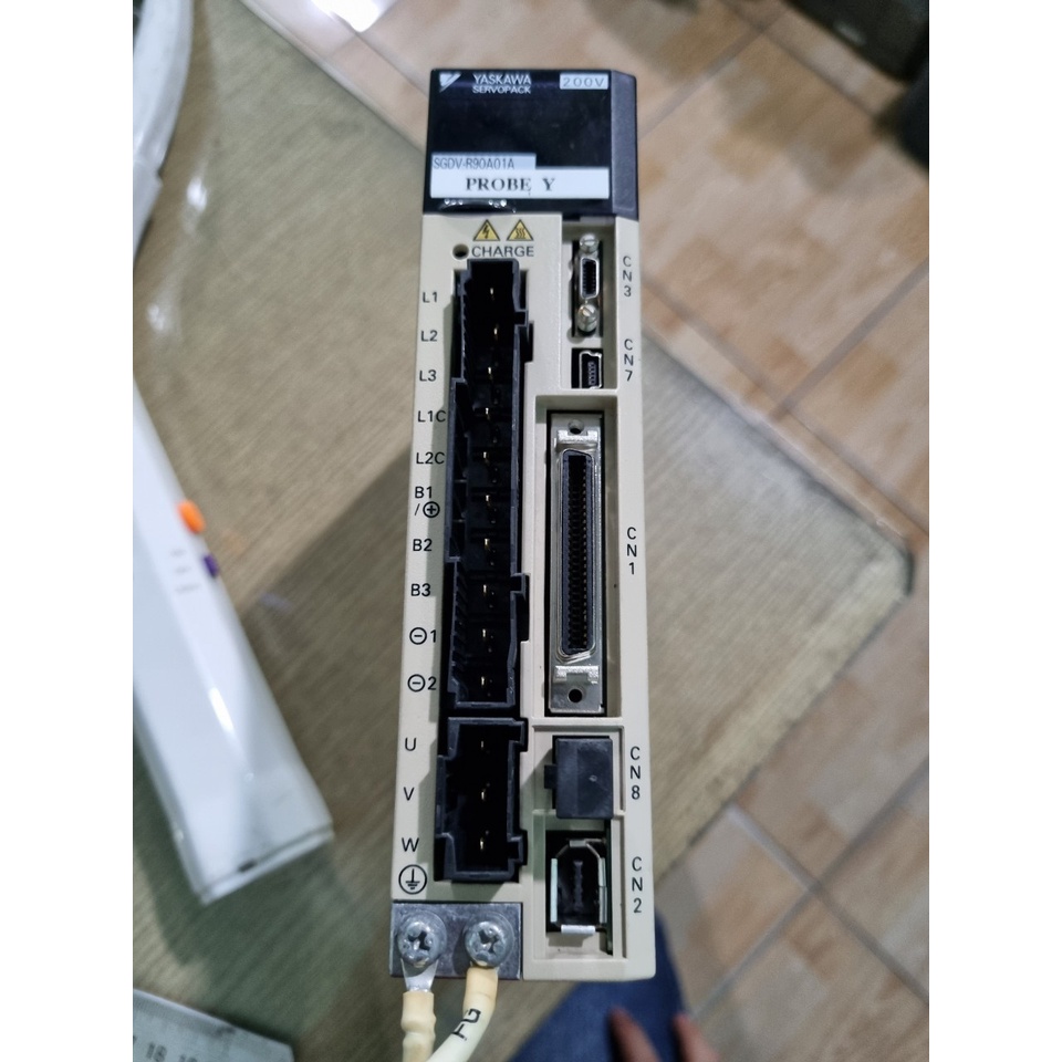Bộ điều khiển Driver SGDV R90A01A Yaskawa
