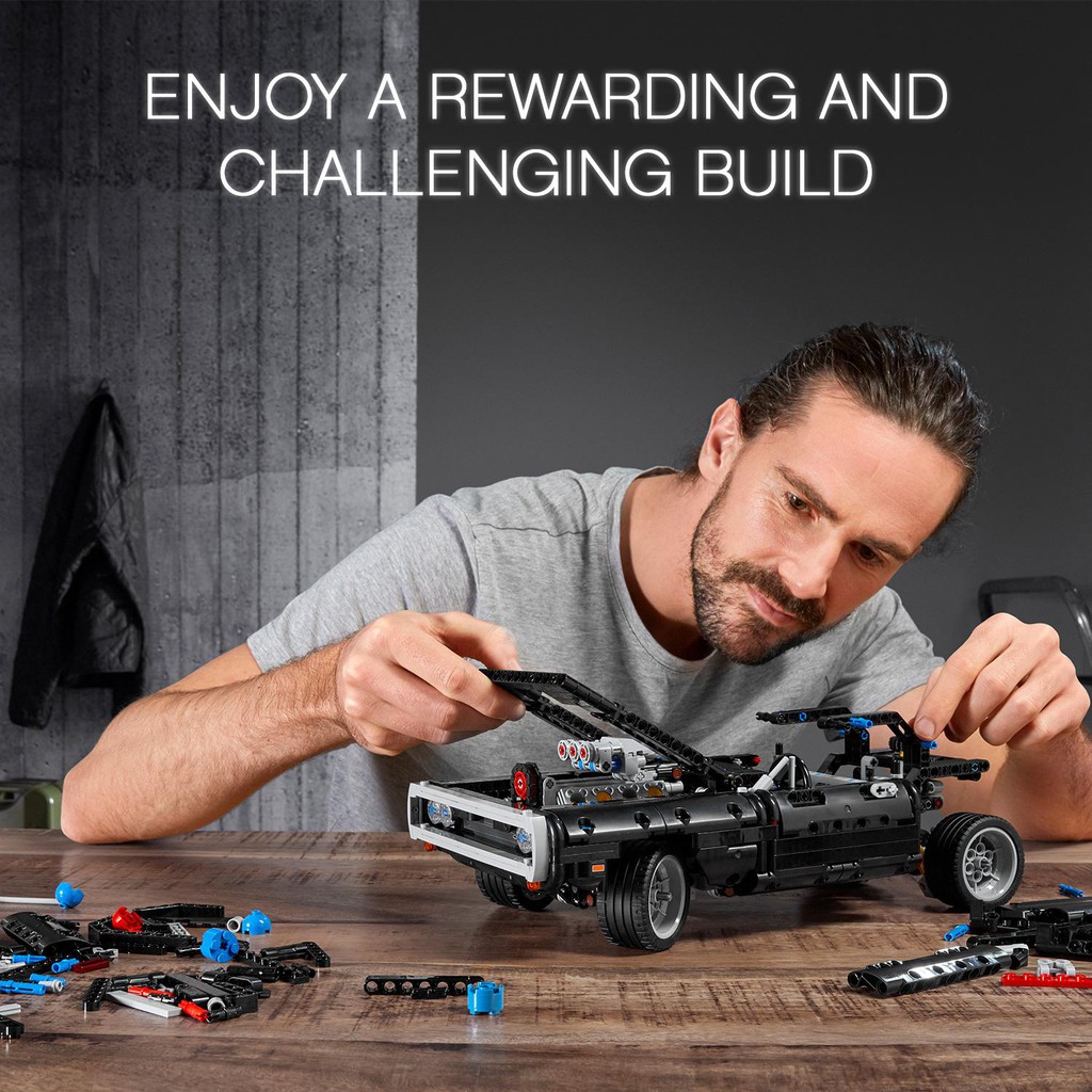 LEGO TECHNIC 42111 Siêu Xe Dom's Dodge Charger ( 1077 Chi tiết)