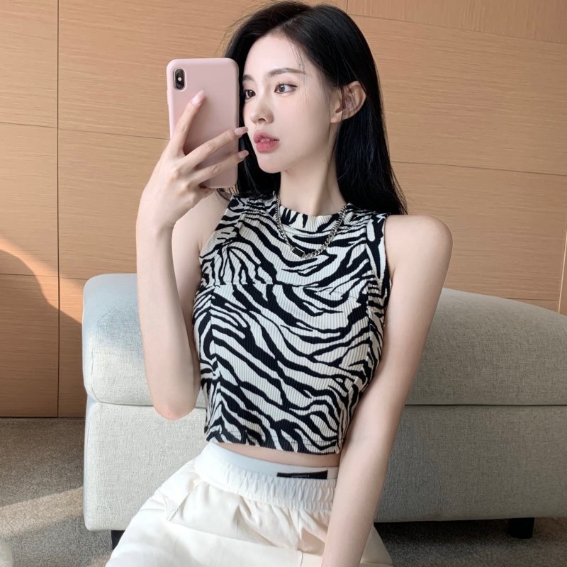 Áo croptop sát nách họa tiết sọc caro quyến rũ, cá tính cho nữ, dáng ôm body, chất liệu len dệt kim