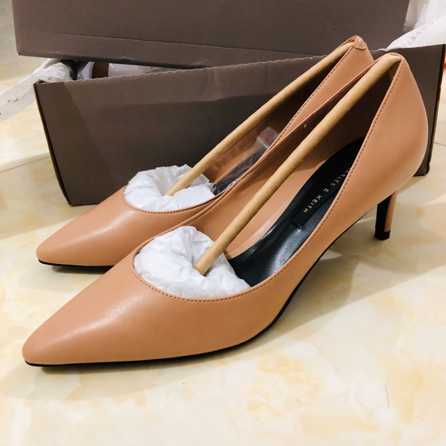 Giày charles & keith