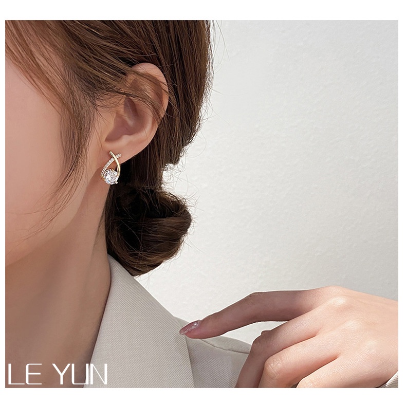 Bông tai nhỏ đính đá, kim bạc 925, mạ vàng 14k
