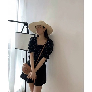 Set áo chấm bi nhún quần đen