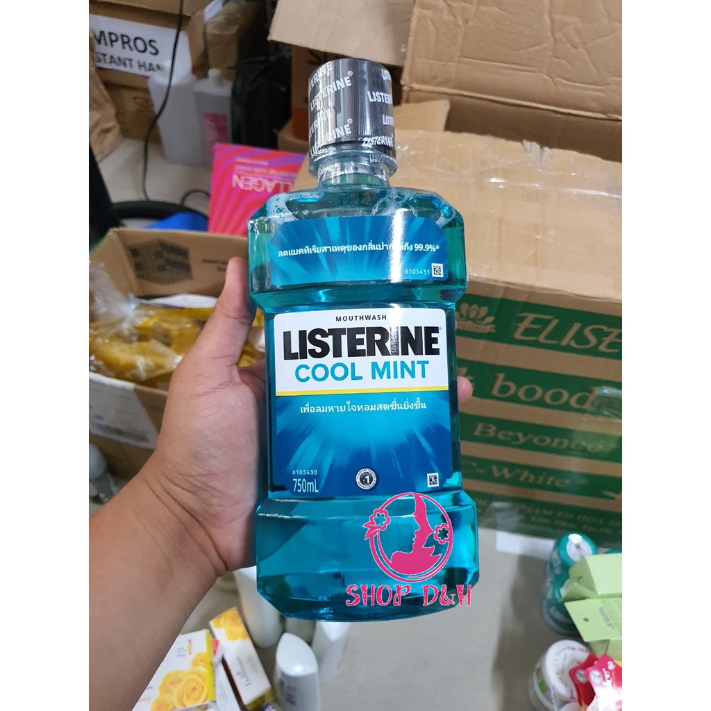 Nước súc miệng diệt khuẩn giữ hơi thở thơm mát Listerine Cool Mint 750ml/chai