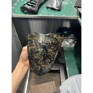 Mão Exciter 150 carbon fiber