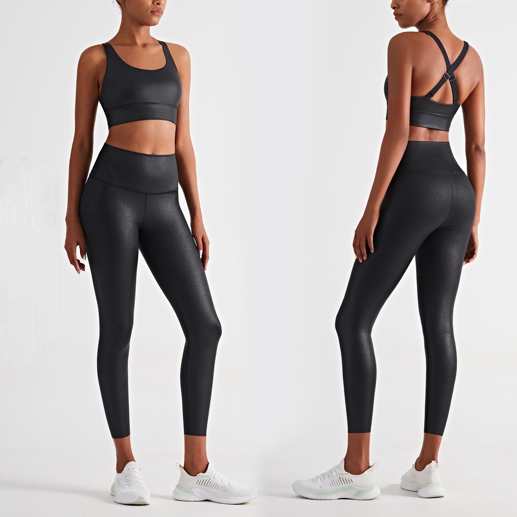 Trang phục áo ngực và quần legging lưng cao chỉnh được sành điệu cho nữ