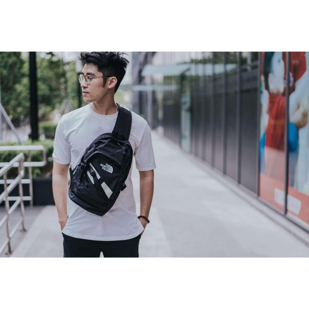 Túi đeo chéo  🎒 Cặp đi học, đựng ipad và laptop cỡ nhỏ  🎒 túi The North Face - NC06 | BigBuy360 - bigbuy360.vn