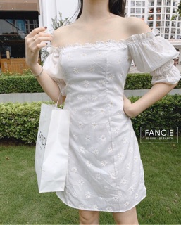 ĐẦM HOA BẸT VAI