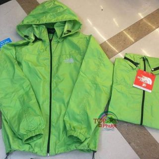 Áo gió theafc mỏng hàng hai lớp trống nước bền đepp chất lượng chuẩn hàng loại 1nha e còn xanh tím sale cho khách hàng .