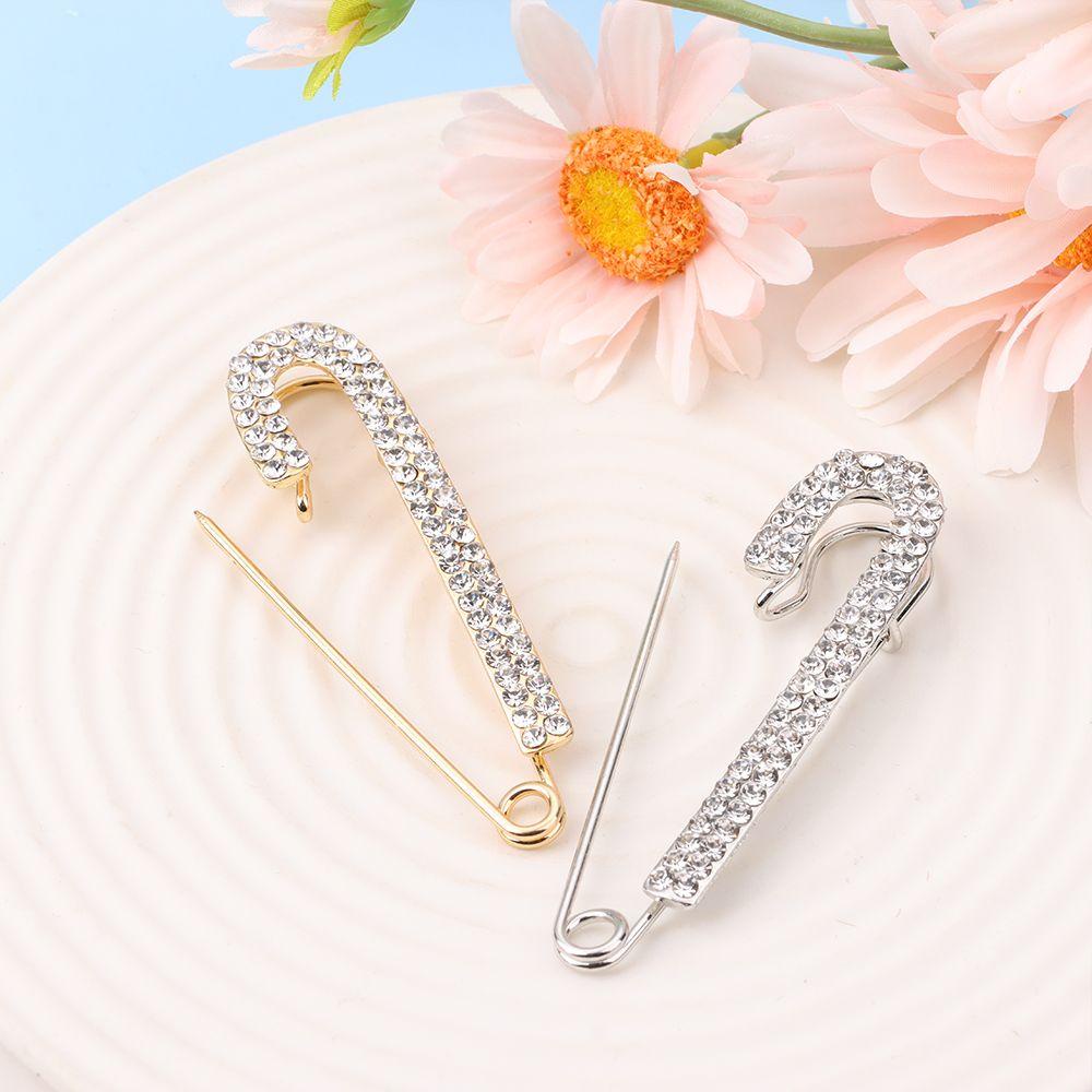 Khuyên Tai Thiết Kế Độc Đáo Sang Trọng Cho Quý Cô