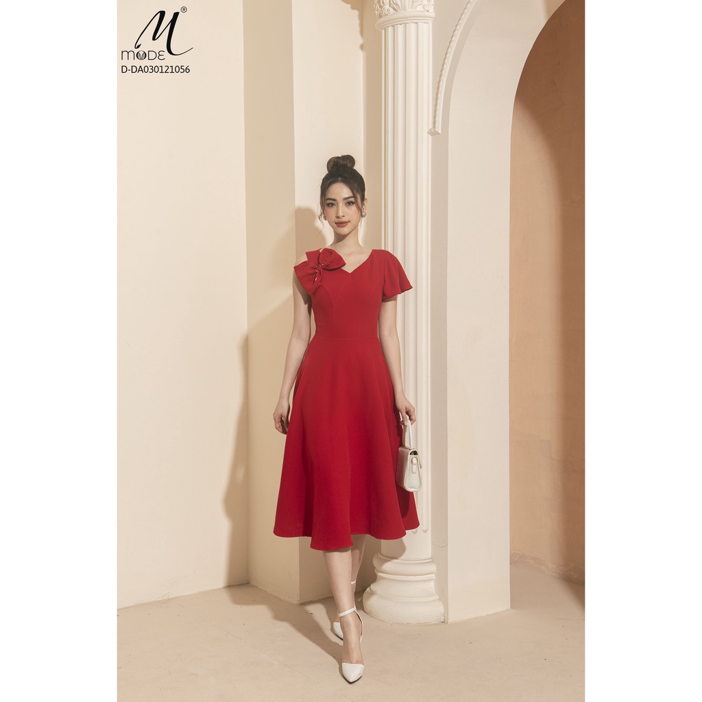 Đầm xòe nơ đính đá MMOutfit D-DA030121056