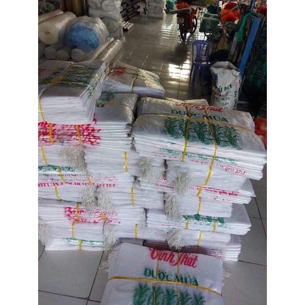 1 cái bao trắng được mùa (bao vàng sài gòn)