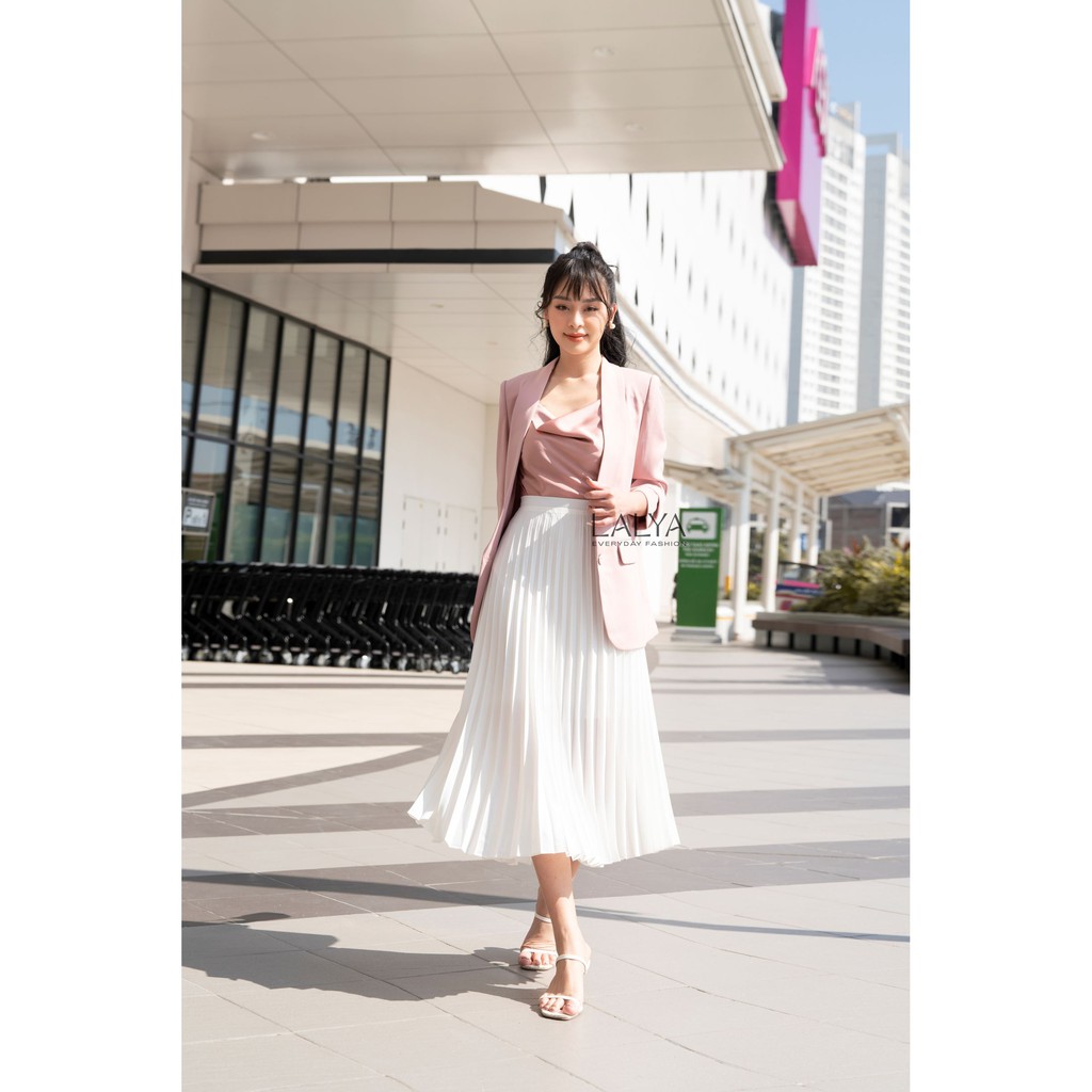 [Mã WASKT304 giảm 15% tối đa 30K đơn 99K] LALYA_Chân váy lụa dập ly quạt-Trắng
