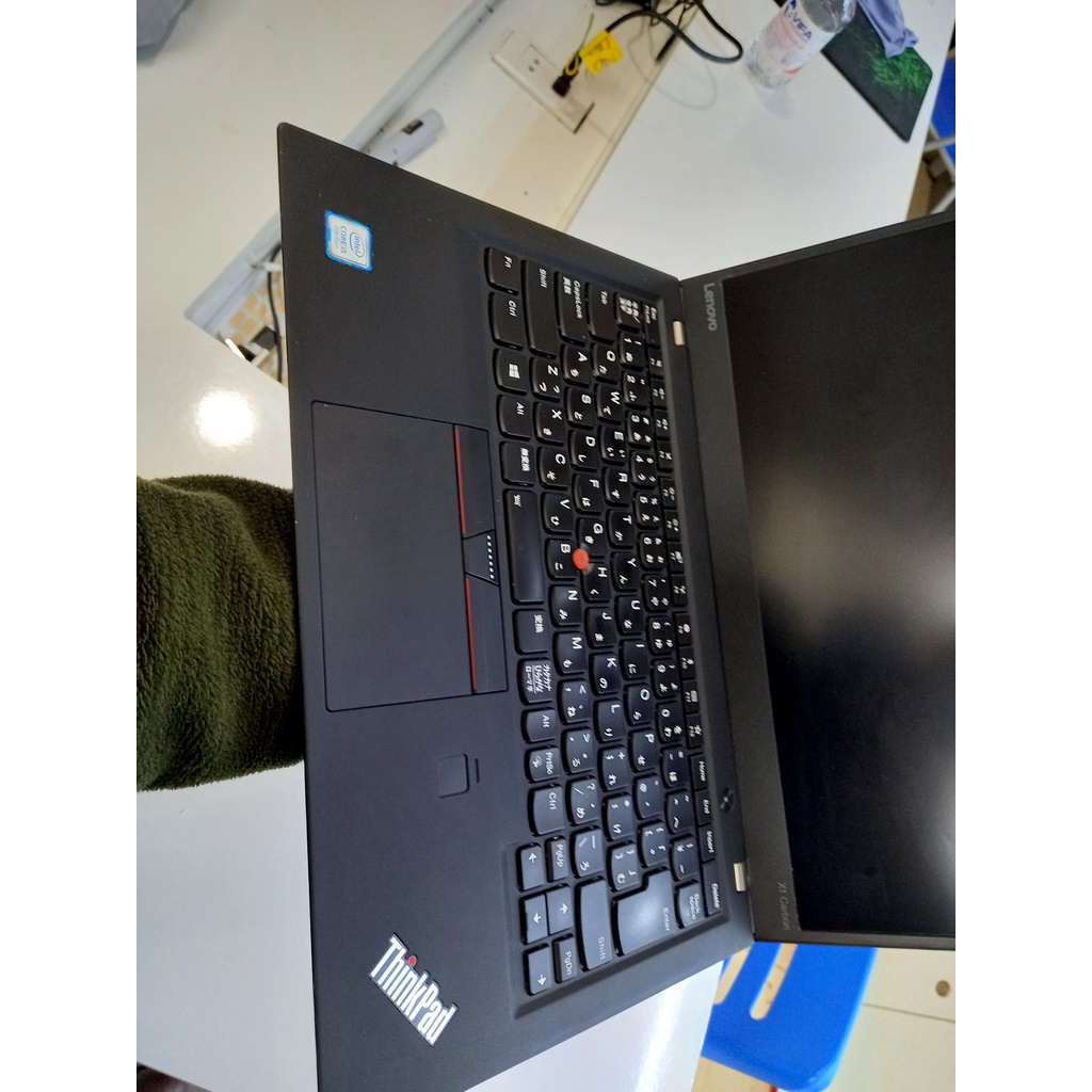 Laptop siêu ngon cho anh, chị, em văn phòng, học tập Thinkpad X1 carbon Gen5 mỏng nhẹ như Ipad | BigBuy360 - bigbuy360.vn