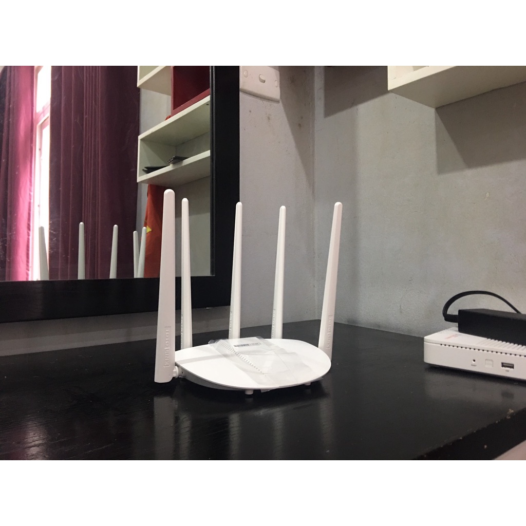 [Mã 254ELSALE giảm 7% đơn 300K] Bộ phát wifi router wifi băng tần kép chuẩn AC 1200Mbps TOTOLINK A810R