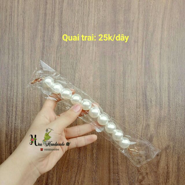 Set phụ kiện túi trong suốt có nắp đính hoa