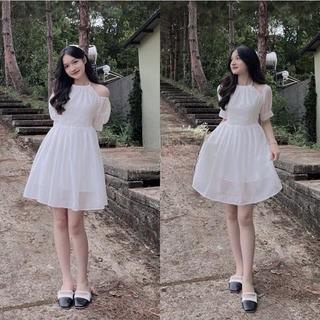 Váy trễ vai cổ yếm chất mềm mịn hàng 2 lớp phối ren. Đầm công chúa