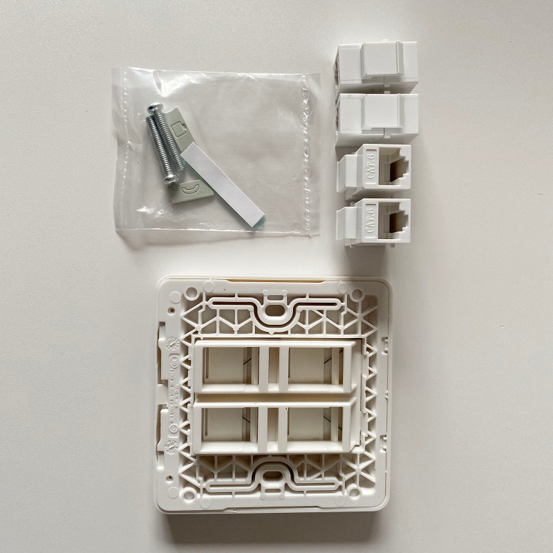 Đĩa Gắn Tường RJ45 4 Cổng Female - Female CAT6 Internet Plug Thẳng