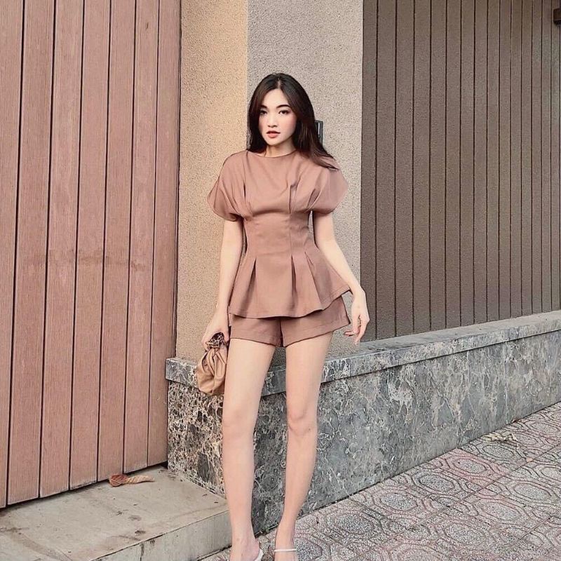 Sét đồ nữ áo kiểu cổ tròn xếp ly  + quần short xinh xắn
