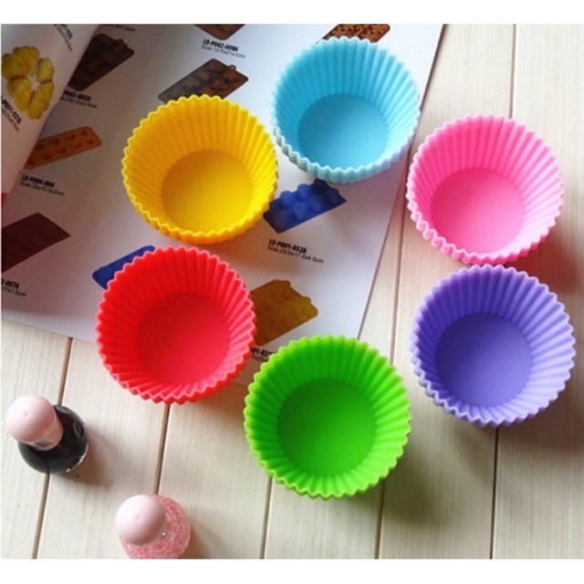 KHUÔN BÁNH CUPCAKE/MUFIN BẰNG SILICON 7cm CHỐNG DÍNH - LÀM BÁNH CHO BÉ(CÓ NHIỀU HÌNH)