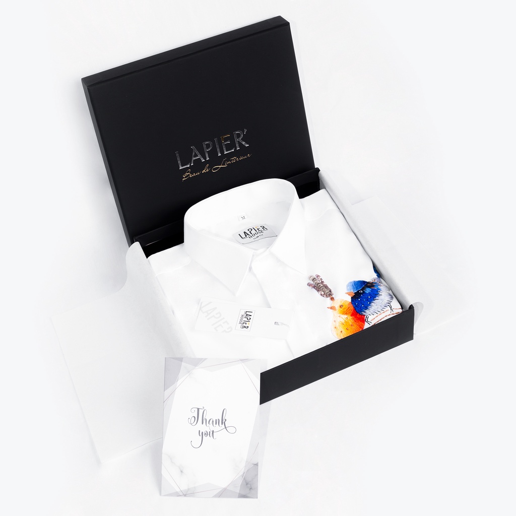 Sơ mi nam thêu thủ công Chim chích bông, hai màu đen trắng dài tay, chất liệu Bamboo sang trọng quý phái