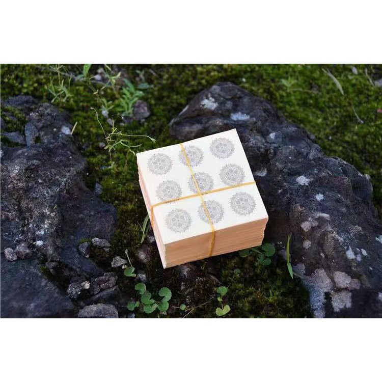 [ĐẶC BIỆT] Miếng dán Kim Cang Tạng Đại Viên Mãn Chú Luân (Đường kính 2.5cm - tập 100 lá)