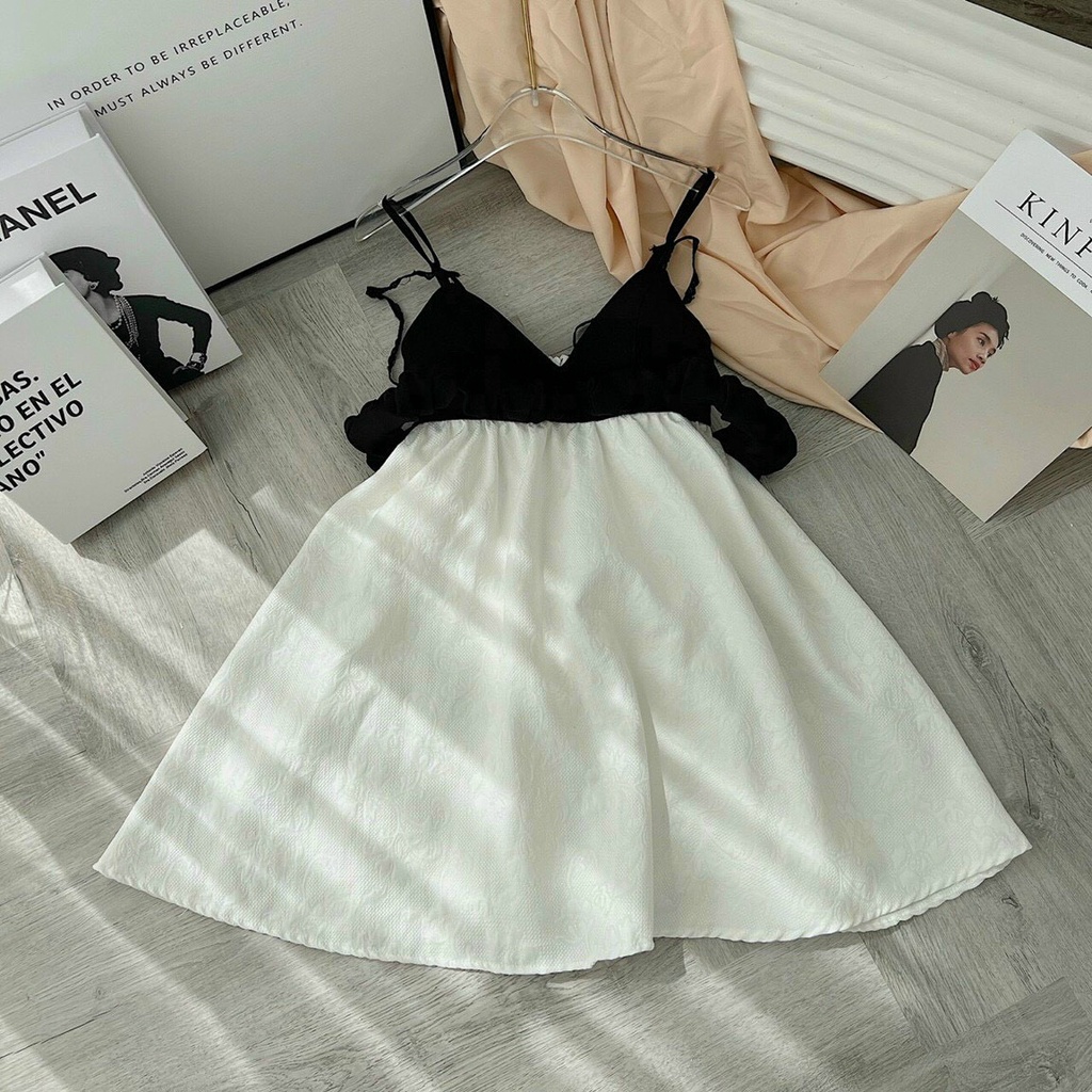 Đầm Xòe Dây Phối Ren Đen Trắng Xinh Xắn Có Mút Ngực