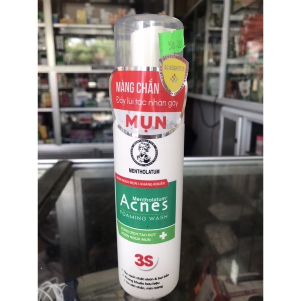 Sữa rửa mặt Acnes dang bot