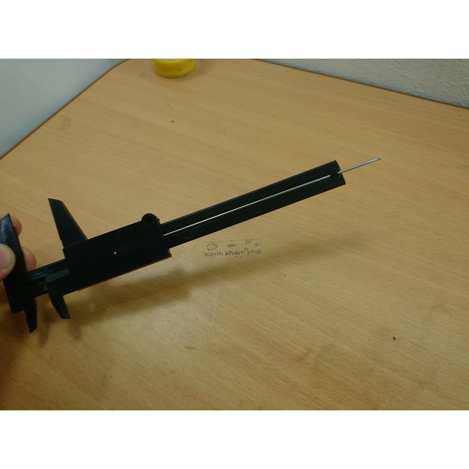 Thước kẹp nhựa 150mm