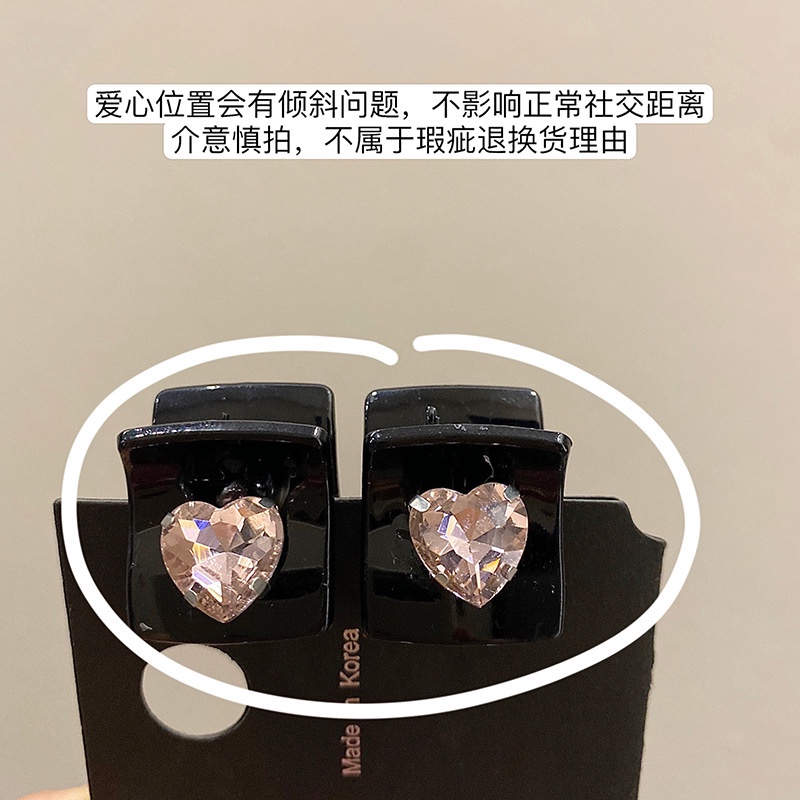 Kẹp Tóc Hình Trái Tim / Vuông Màu Hồng Phong Cách Hàn Quốc Ngọt Ngào Dễ Phối Đồ Dành Cho Bạn Gái