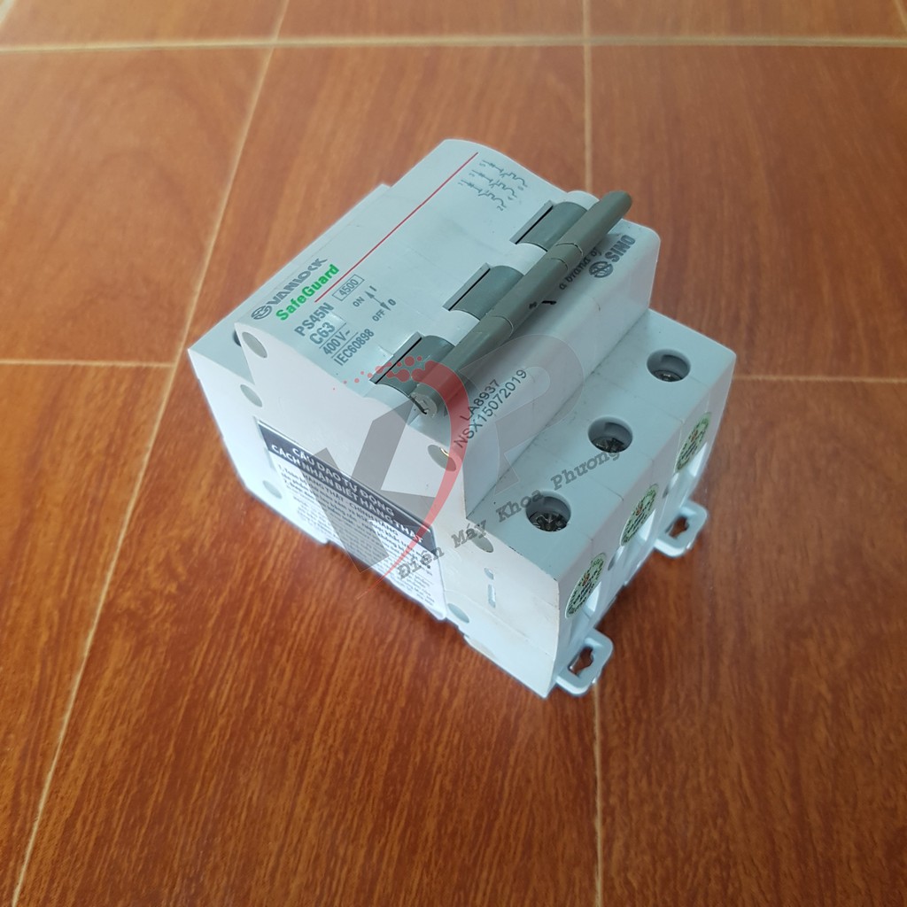 Atomat 3 pha tự động