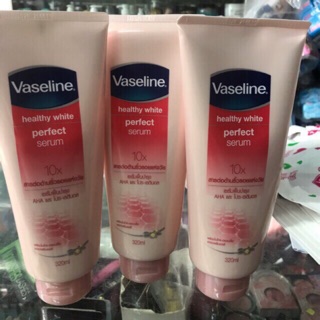 Sữa Dưỡng Thể VASELINE  Dưỡng Ẩm Làm Trắng Da 3x