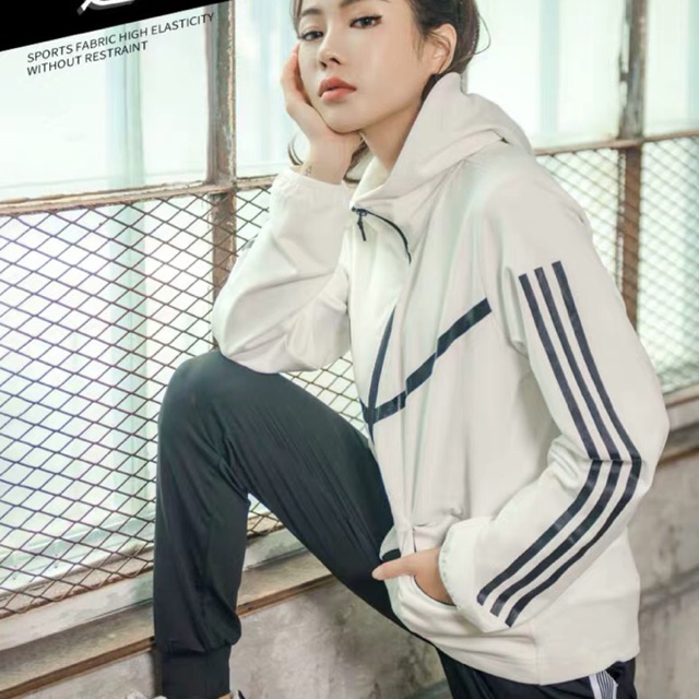 Bộ đồ thể thao cao cấp 2019