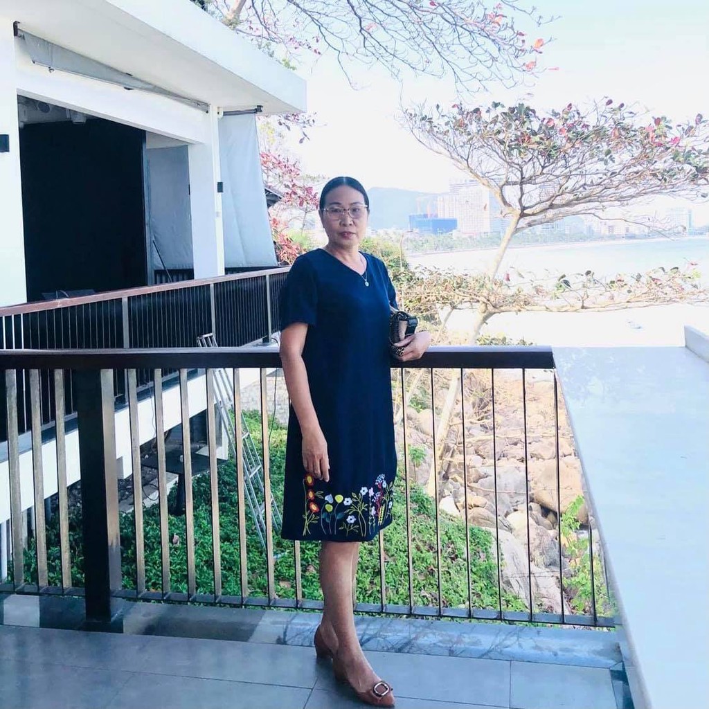 Đầm Trung Niên BIGSIZE - Thêu Chân Bông [MIU001] | BigBuy360 - bigbuy360.vn