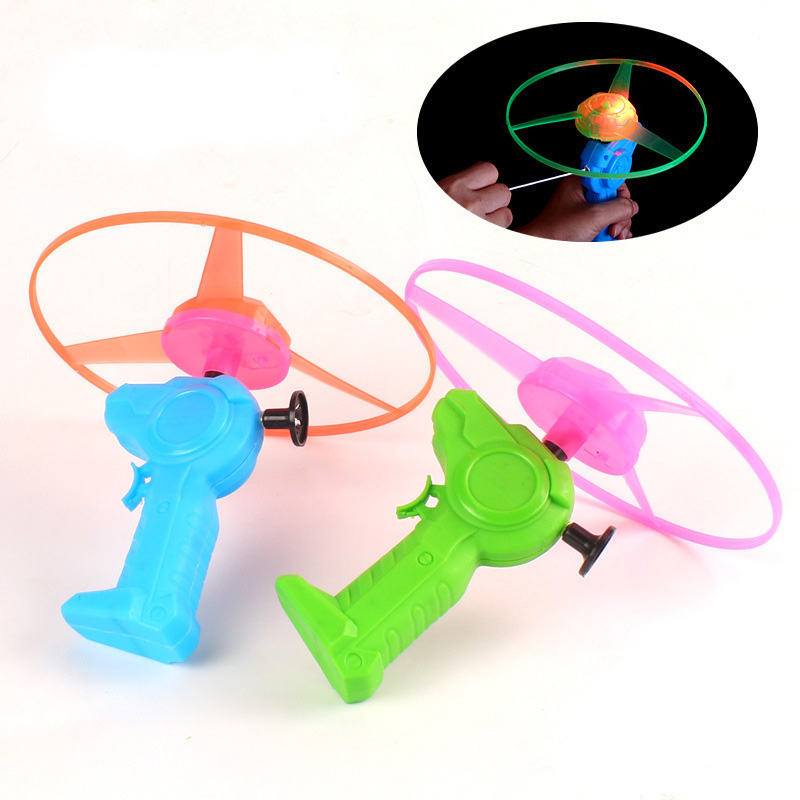Đĩa bay UFO kéo, đĩa bay cảm ứng, đồ chơi giáo dục trẻ em phát sáng bán chạy