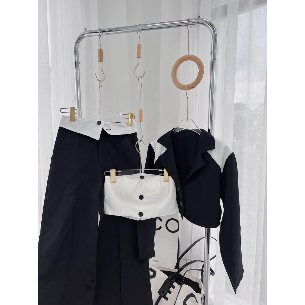 SET 3 MÓN: ÁO KHOÁC CROPTOP VEST ĐEN PHỐI TRẮNG + ÁO ỐNG CÚP NGỰC NÚT ĐEN + QUẦN SUÔNG ĐEN LẬT LƯNG TRẮNG