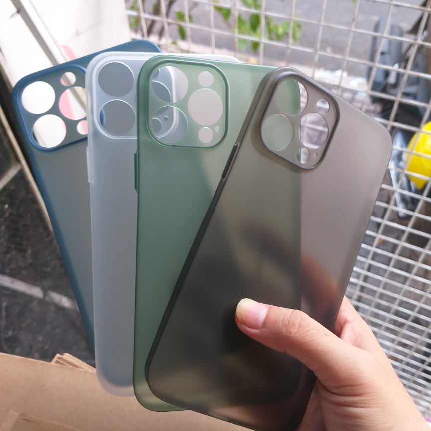 Ốp Lưng Siêu Mỏng iPhone 13 Pro Max Dạng Nhám Mờ Chính Hãng Hiệu Usams