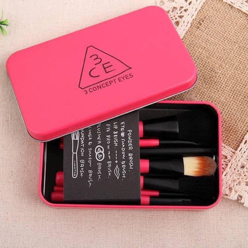 Bộ cọ trang điểm 3CE -thoả thích đam mê sáng tạo makeup