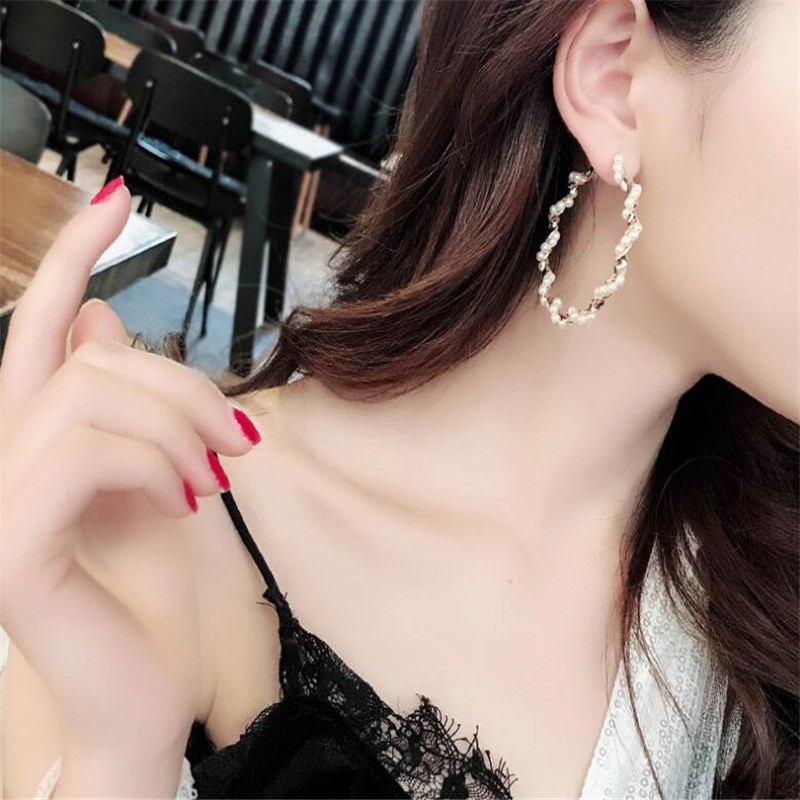 Bông tai tròn xoắn ngọc trai nhân tạo sang trong tinh xảo - Mely 1521