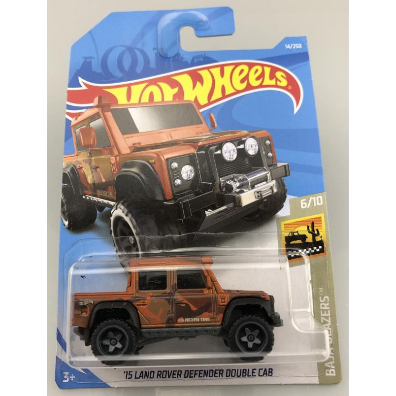 Xe mô hình Hot Wheels '15 Land Rover Defender Double Cab