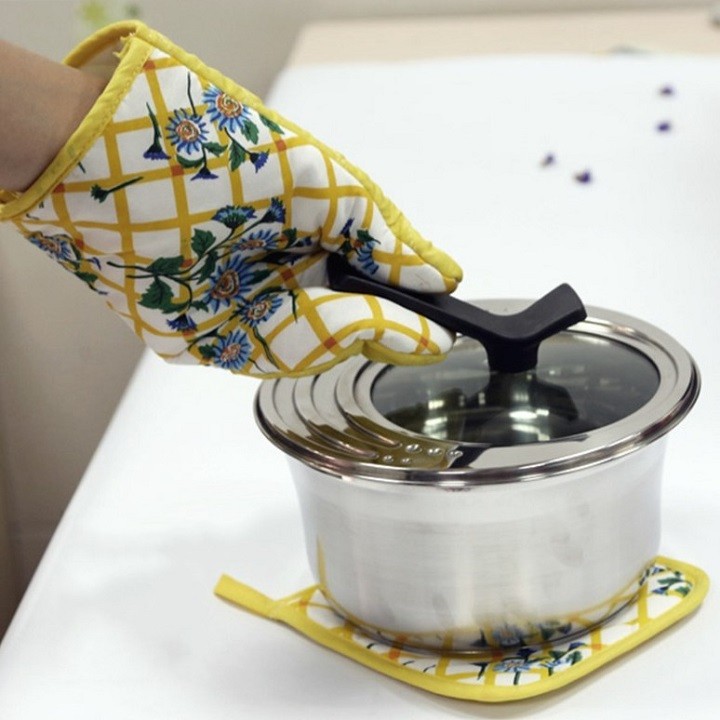 Găng tay vải bắc nồi chống nóng khi nấu nướng (1 chiếc)