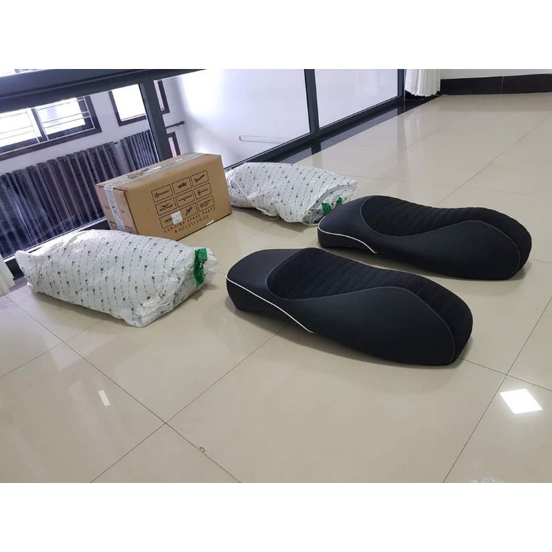 Yên solo Vespa GTS Sport chính hãng