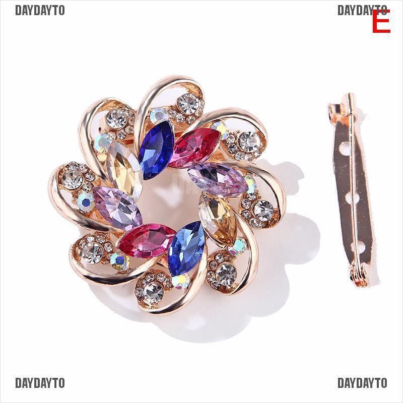 Ghim Cài Áo Hình Vòng Hoa Đính Đá Nhiều Màu Thời Trang