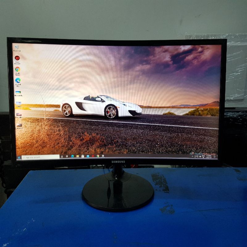 Màn hình LCD Samsung cong LC24F390FHEXXV, CHÂN ĐẾ MỚI, BH HÃNG 2/2021