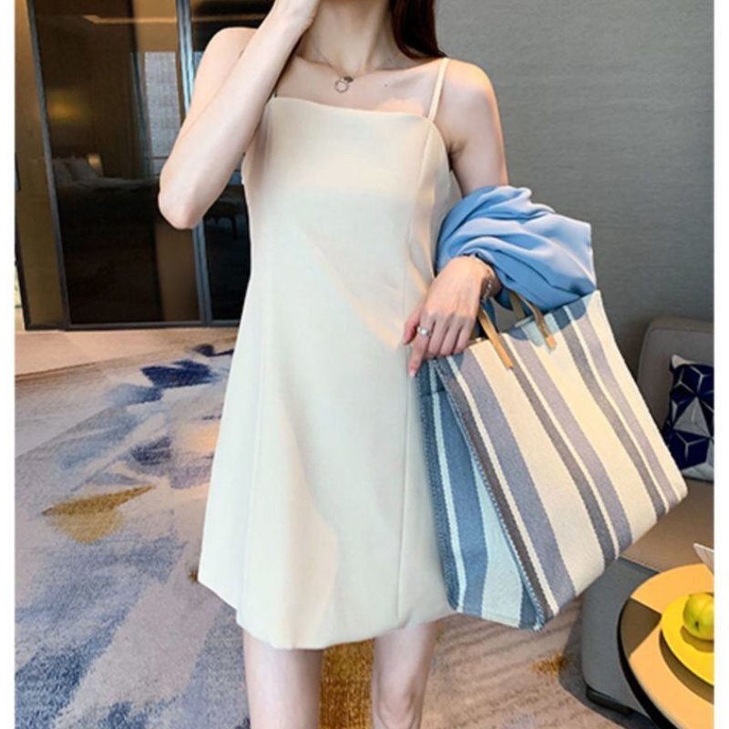 Đầm IELGY hai dây mỏng màu trơn phong cách Hàn Quốc đơn giản thời trang mùa hè dành cho nữ